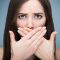 Czy nieprzyjemny zapach z ust to objaw choroby?