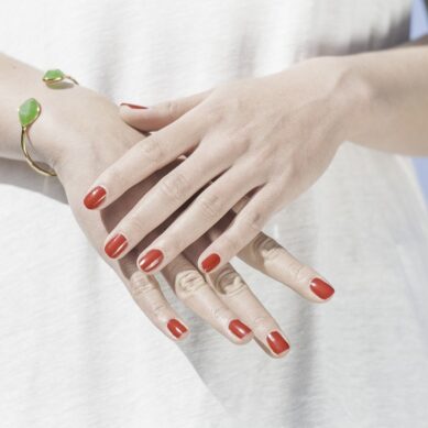 Łamliwe paznokcie – jak poprawić ich kondycję?